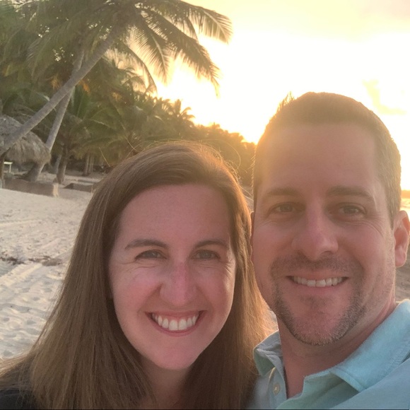 Meet your Posher, Courtney - Picture 1 of 1